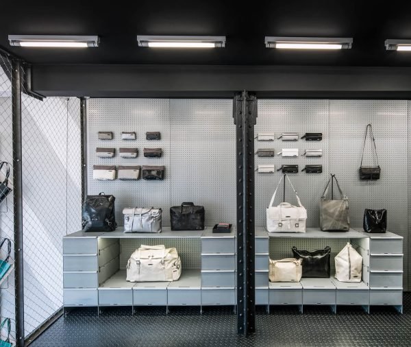 Product-Focused In-Store Displays